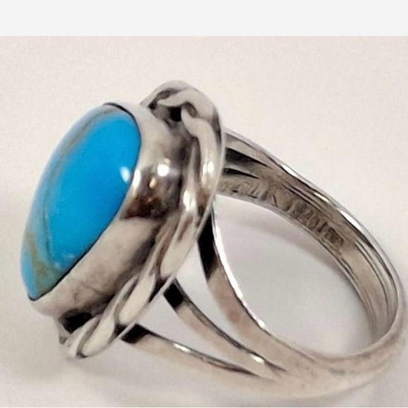 Native American Vintage Sterling Silver Turquoise Ring - Picture 5 of 16